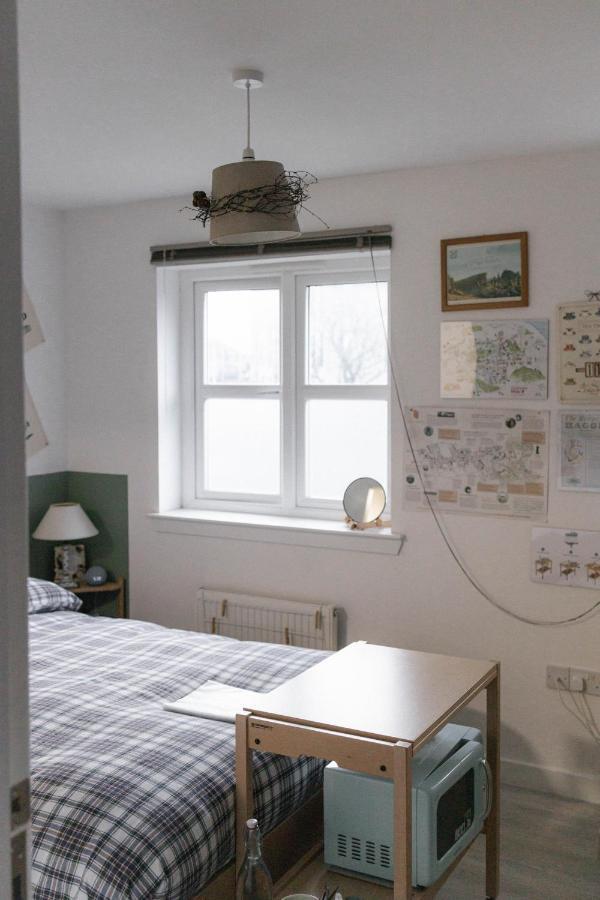 Broomhouse Homestay エディンバラ エクステリア 写真